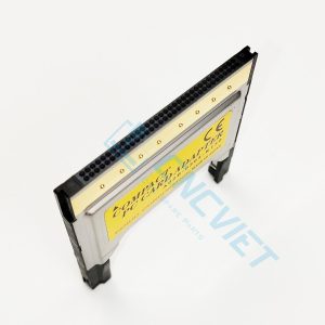 Adapter CF To PCMCIA Fanuc chính hãng, mới 100%, chất lượng cao. Một đầu adapter cắm thẻ CF vào, đầu còn lại cắm vào máy CNC để rút / nạp dữ liệu.