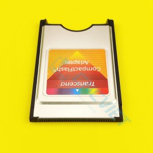 Adapter CF To PCMCIA Transcend chuẩn công nghiệp dành cho máy CNC. Một đầu adapter cắm thẻ CF vào, đầu còn lại cắm vào máy CNC để rút / nạp dữ liệu.