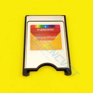 Adapter CF To PCMCIA Transcend chuẩn công nghiệp dành cho máy CNC. Một đầu adapter cắm thẻ CF vào, đầu còn lại cắm vào máy CNC để rút / nạp dữ liệu.