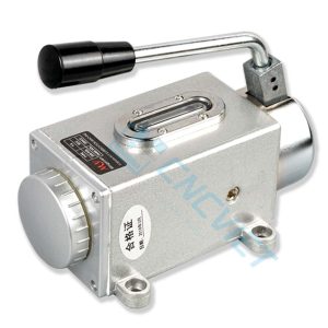 Bơm dầu bôi trơn tay, 500ml, đế bằng nhôm đúc. Mắt hiển thị mức dầu. Đường kính ống ngõ ra 4mm, tặng kèm đầu chuyển 6mm. Phù hợp dầu N32 - N68.