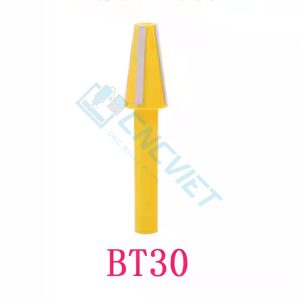 Dụng cụ vệ sinh trục chính của máy phay CNC sẽ loại bỏ cặn bẩn, các phoi bám trong lồng trục chính,....giúp bảo dưỡng trục chính sạch sẽ, hoạt động trơn tru, hiệu quả và ổn định hơn.