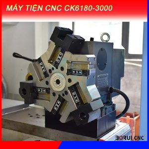 Máy tiện CNC CK6180-3000, chính hãng Borui, giá nhà máy. Mâm cặp 15inch (381mm) loại thủy lực 3 chấu, đk tiện max 800mm, hành trình tiện max 3000mm.