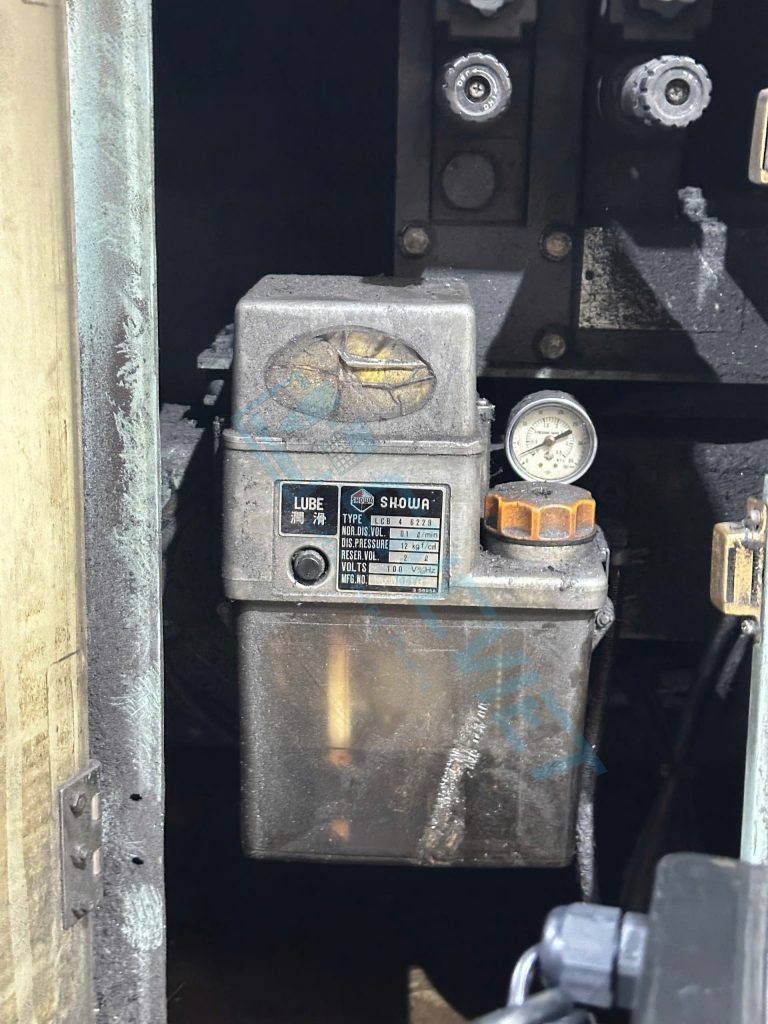 Bơm cũ đã hư máy CNC của khách